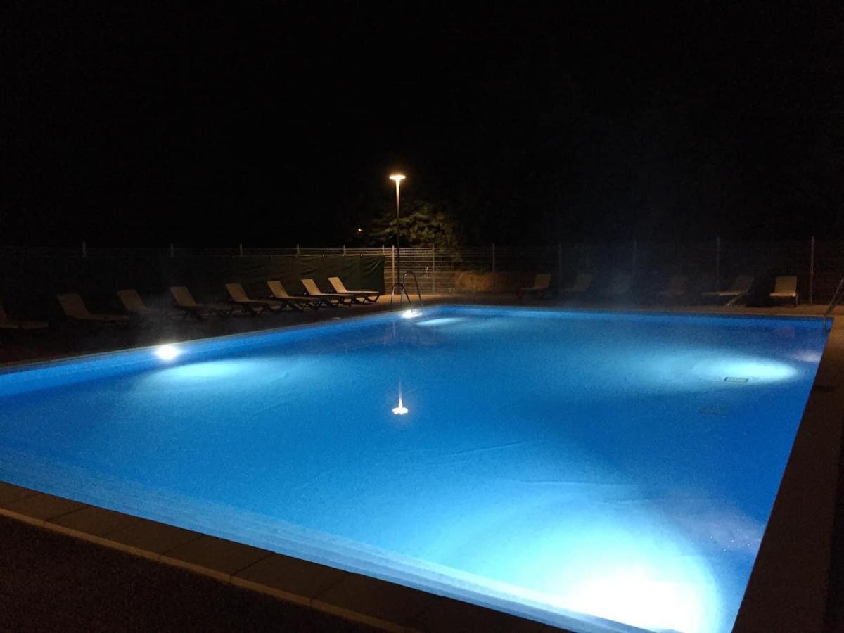 Camping La Bernede Rennes-les-Bains Dış mekan fotoğraf